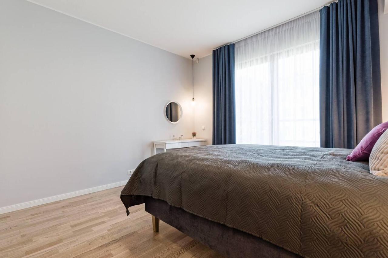 Central Apartments, Quiet With Free Parking And Ac. Tallinn Buitenkant foto