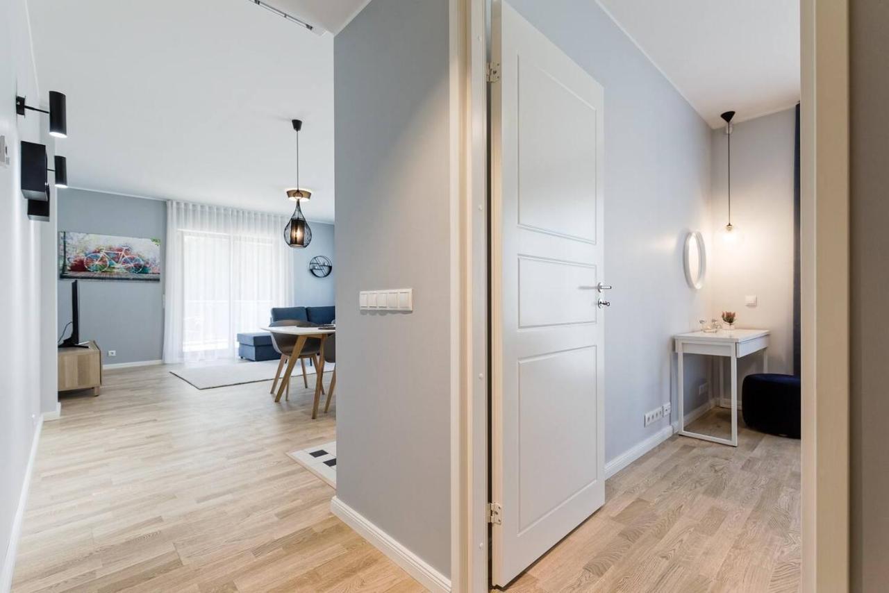 Central Apartments, Quiet With Free Parking And Ac. Tallinn Buitenkant foto