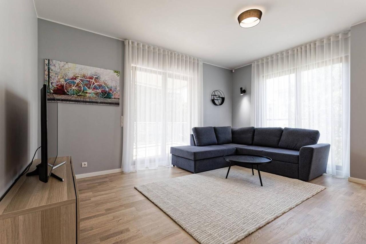 Central Apartments, Quiet With Free Parking And Ac. Tallinn Buitenkant foto