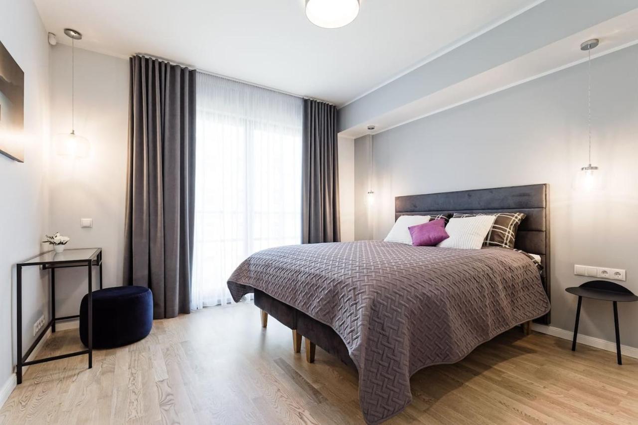 Central Apartments, Quiet With Free Parking And Ac. Tallinn Buitenkant foto