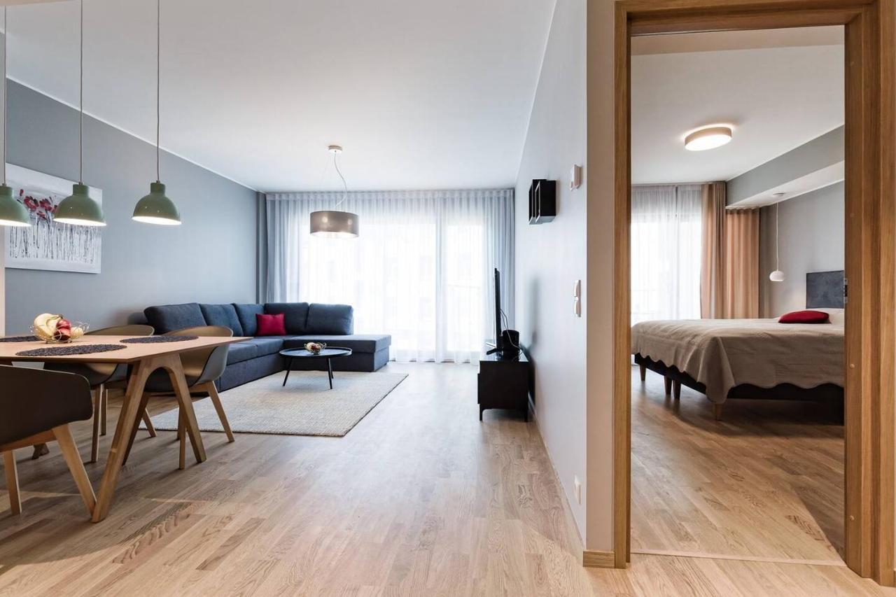 Central Apartments, Quiet With Free Parking And Ac. Tallinn Buitenkant foto